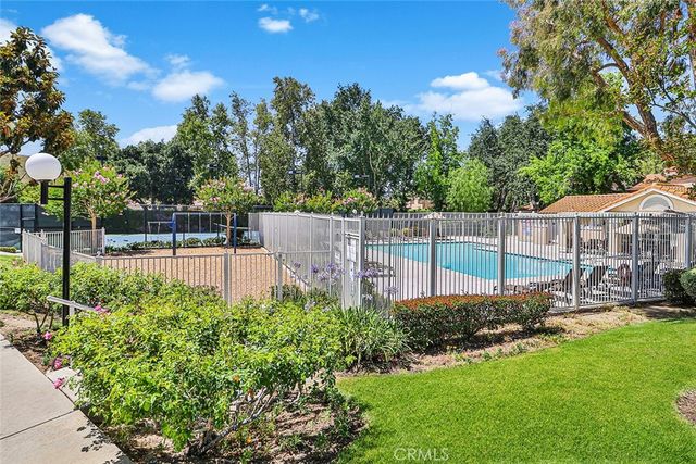 4786 Saltino Way, Oak Park, CA 91377