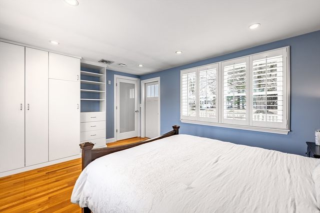 4 Magnolia Ter, Stoneham, MA 02180