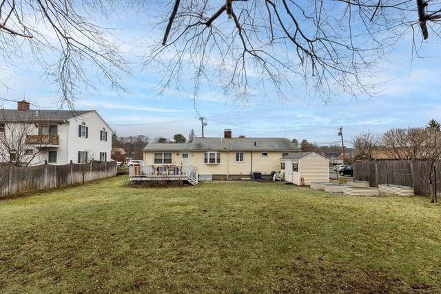 4 Magnolia Ter, Stoneham, MA 02180