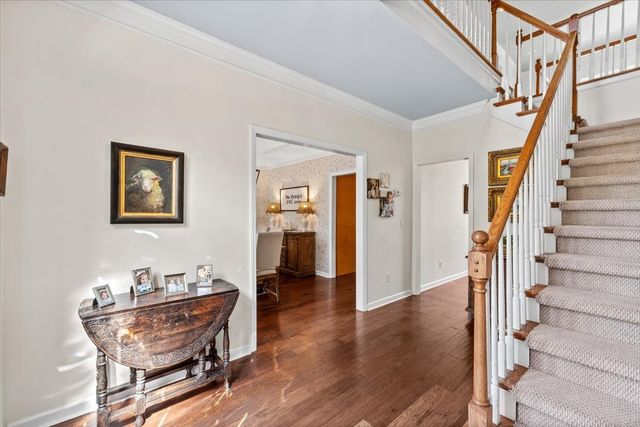 1802 Somerset Dr, Murfreesboro, TN 37129