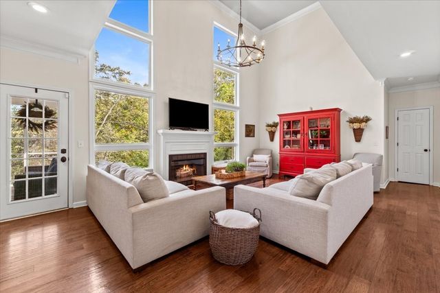 1802 Somerset Dr, Murfreesboro, TN 37129