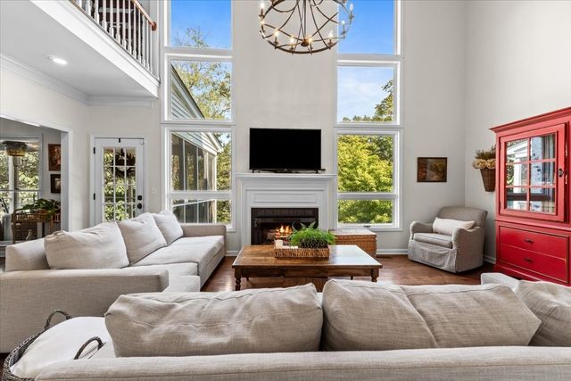 1802 Somerset Dr, Murfreesboro, TN 37129