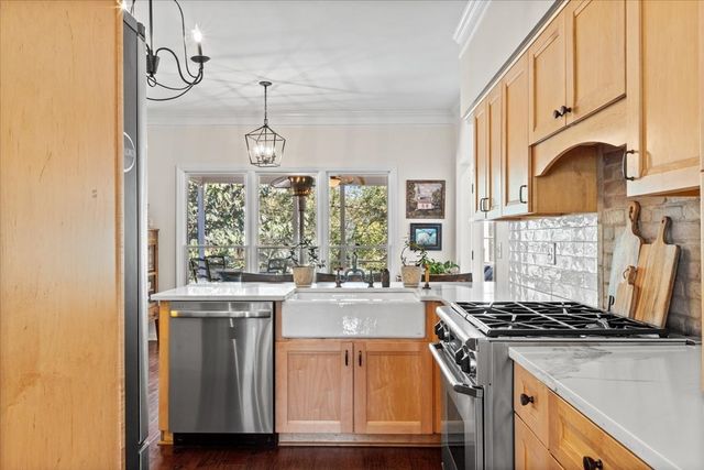 1802 Somerset Dr, Murfreesboro, TN 37129