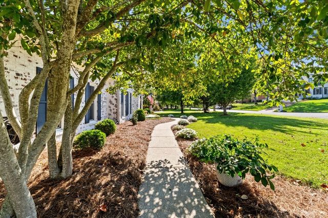 1802 Somerset Dr, Murfreesboro, TN 37129