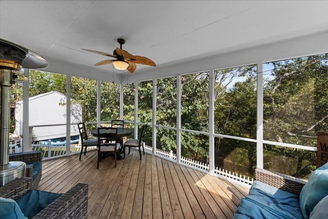 1802 Somerset Dr, Murfreesboro, TN 37129