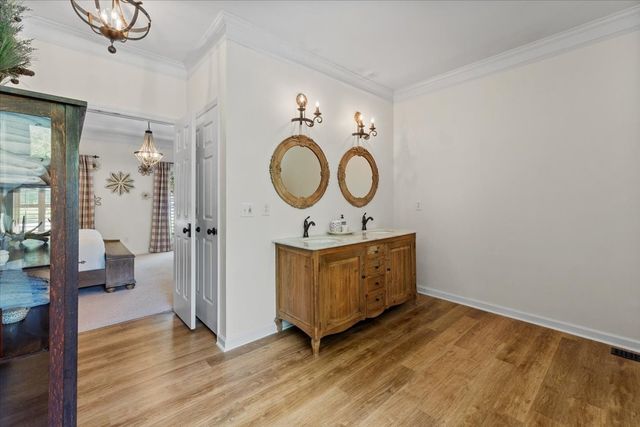 1802 Somerset Dr, Murfreesboro, TN 37129