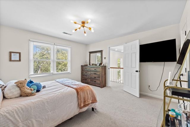 1802 Somerset Dr, Murfreesboro, TN 37129