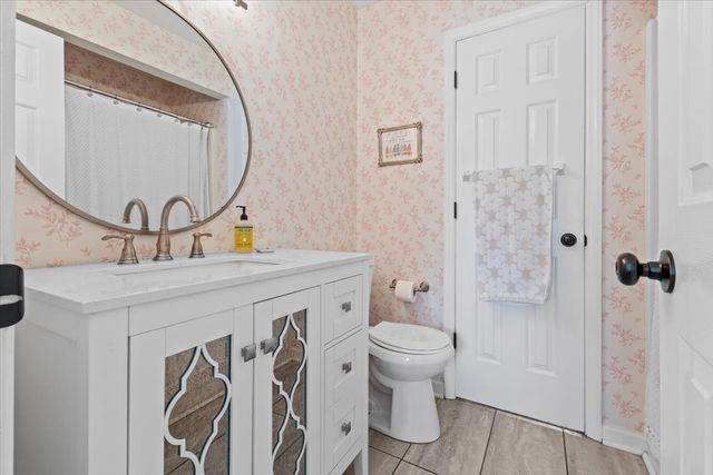 1802 Somerset Dr, Murfreesboro, TN 37129