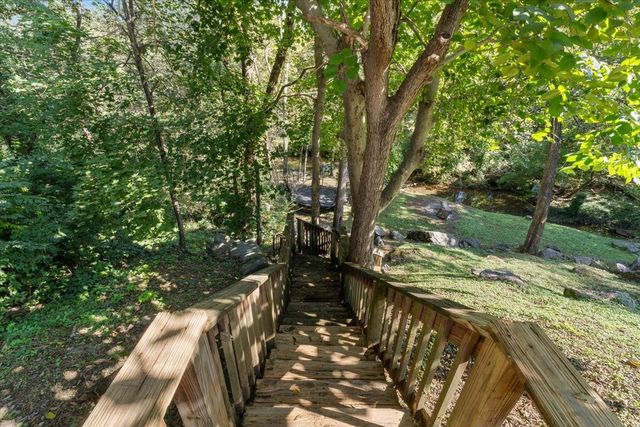 1802 Somerset Dr, Murfreesboro, TN 37129