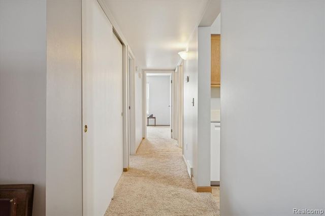 61049 Greenwood Drive, South Lyon, MI 48178