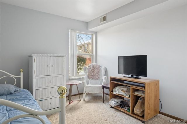 61049 Greenwood Drive, South Lyon, MI 48178