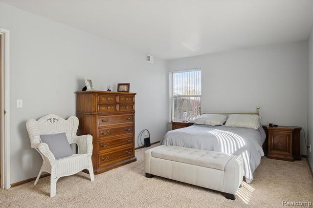 61049 Greenwood Drive, South Lyon, MI 48178