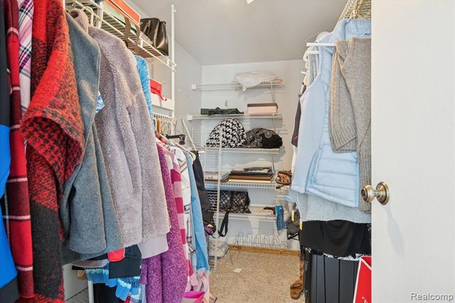 61049 Greenwood Drive, South Lyon, MI 48178