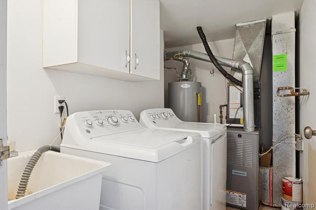 61049 Greenwood Drive, South Lyon, MI 48178