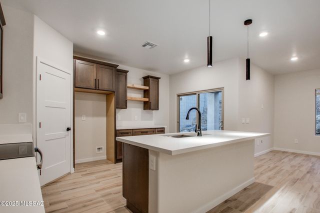 3272 W Athenee Court, Tucson, AZ 85746