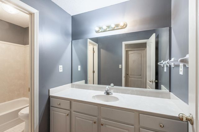 219 NORTHCROSS PL W, Collierville, TN 38017