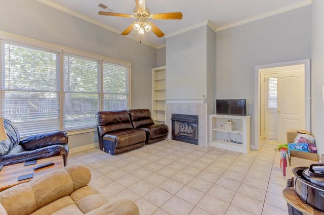 219 NORTHCROSS PL W, Collierville, TN 38017