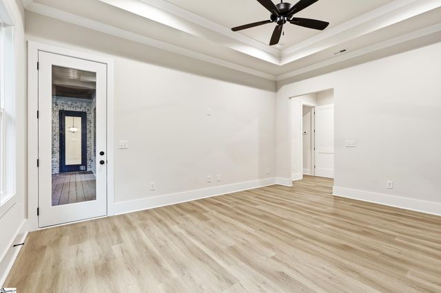 548 Verdae Drive, Spartanburg, SC 29301