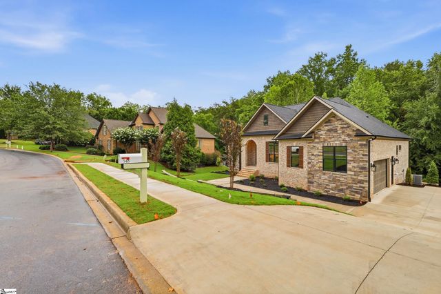 548 Verdae Drive, Spartanburg, SC 29301