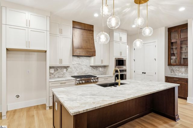 548 Verdae Drive, Spartanburg, SC 29301