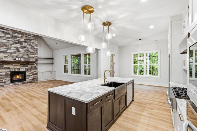 548 Verdae Drive, Spartanburg, SC 29301