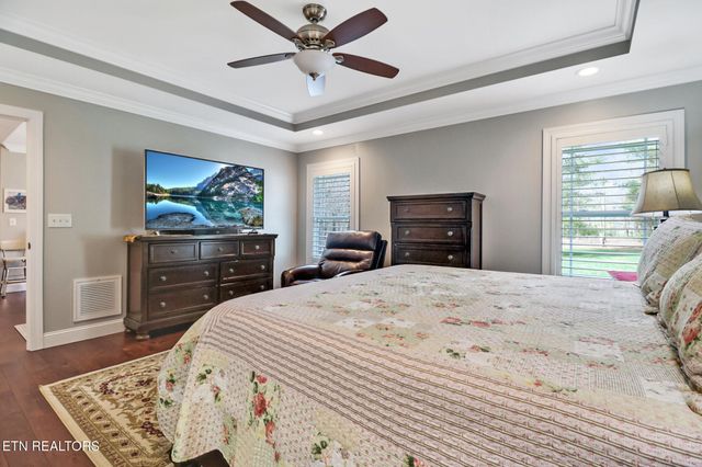 51 W Creek Drive, Crossville, TN 38572