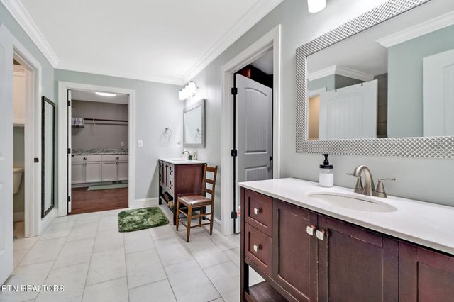 51 W Creek Drive, Crossville, TN 38572