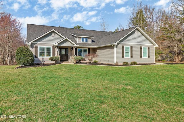 51 W Creek Drive, Crossville, TN 38572