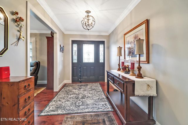 51 W Creek Drive, Crossville, TN 38572