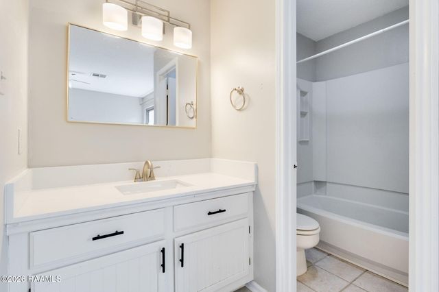 202 Long Plantation Boulevard F, Lafayette, LA 70508