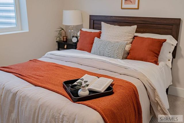 6469 Ender Ln, Idaho Falls, ID 83401