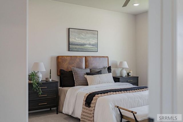 6469 Ender Ln, Idaho Falls, ID 83401