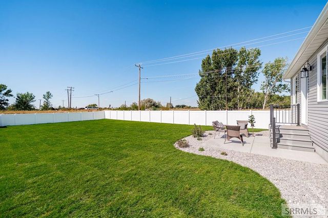 6469 Ender Ln, Idaho Falls, ID 83401