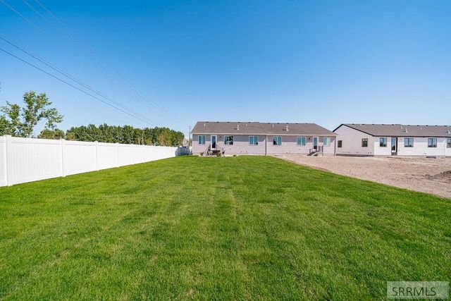 6469 Ender Ln, Idaho Falls, ID 83401