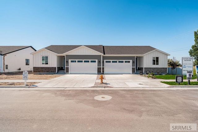 6469 Ender Ln, Idaho Falls, ID 83401
