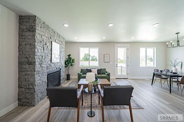 6469 Ender Ln, Idaho Falls, ID 83401