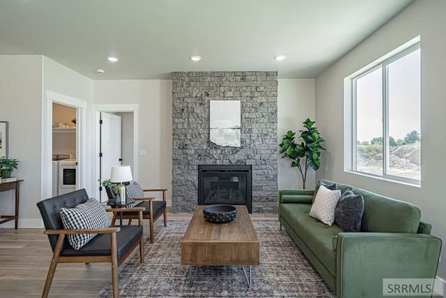 6469 Ender Ln, Idaho Falls, ID 83401