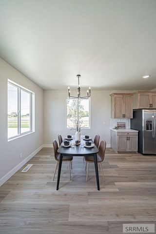 6469 Ender Ln, Idaho Falls, ID 83401