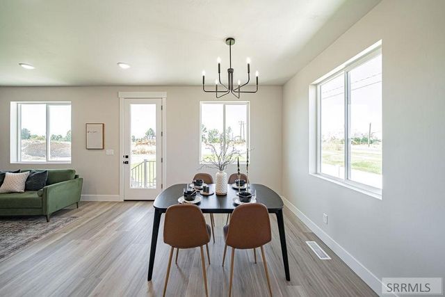 6469 Ender Ln, Idaho Falls, ID 83401