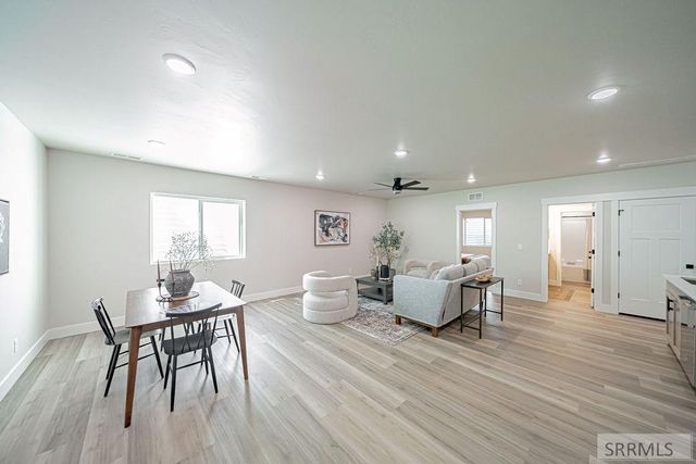 6469 Ender Ln, Idaho Falls, ID 83401