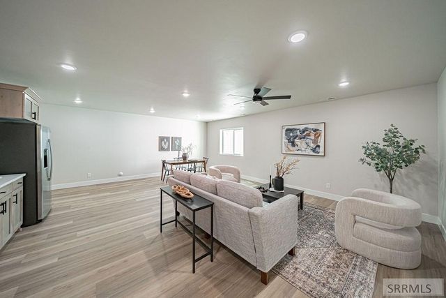 6469 Ender Ln, Idaho Falls, ID 83401