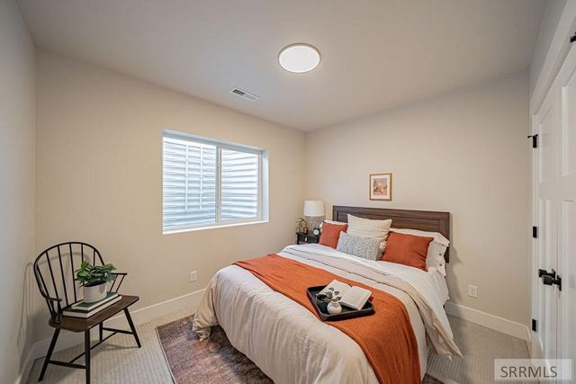 6469 Ender Ln, Idaho Falls, ID 83401