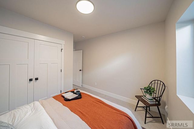 6469 Ender Ln, Idaho Falls, ID 83401