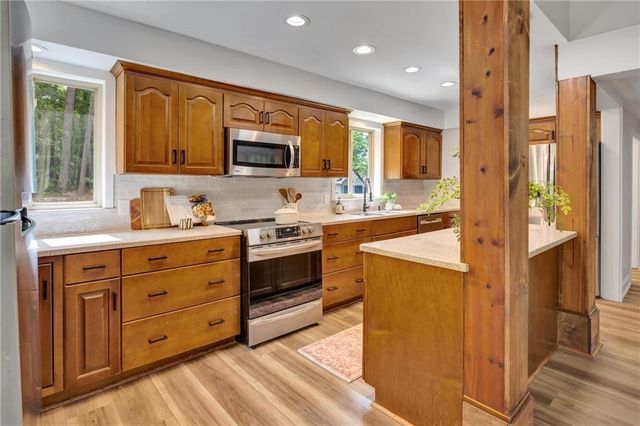 2573 Bonds Lake Road NW, Conyers, GA 30012