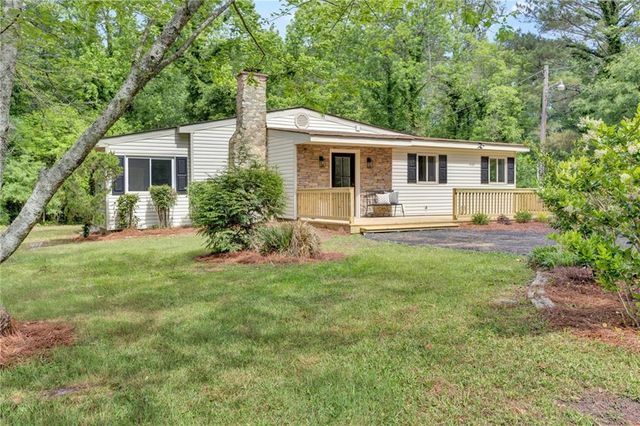 2573 Bonds Lake Road NW, Conyers, GA 30012