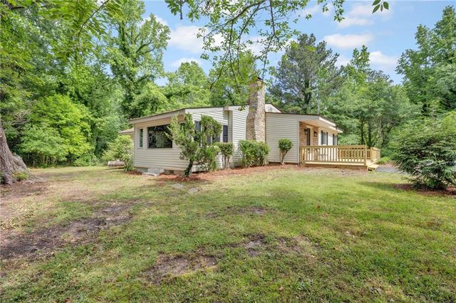 2573 Bonds Lake Road NW, Conyers, GA 30012