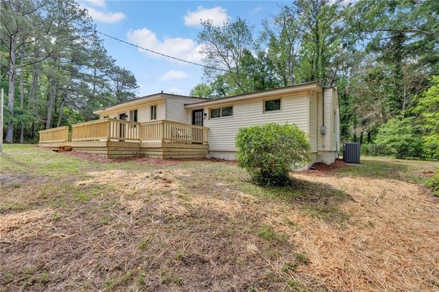 2573 Bonds Lake Road NW, Conyers, GA 30012