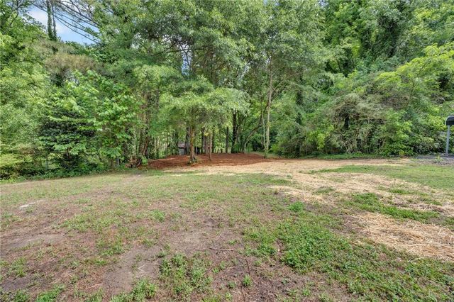 2573 Bonds Lake Road NW, Conyers, GA 30012