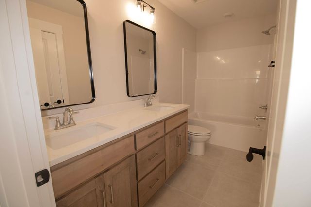 265 Bridle Path Lane, Hartsville, TN 37074