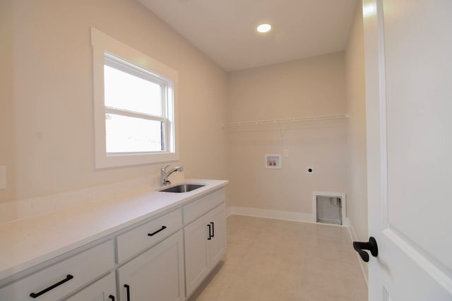 265 Bridle Path Lane, Hartsville, TN 37074